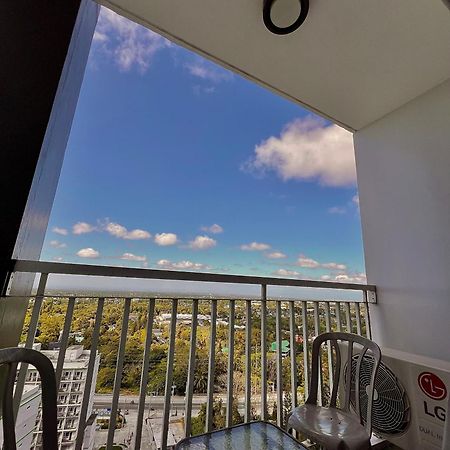 The Pallet House, Wind Residences Tagaytay Tagaytay City Esterno foto